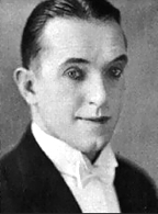 StanLaurel2.jpg (19274 bytes)