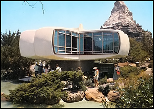 tomorrowland3a.jpg (57262 bytes)